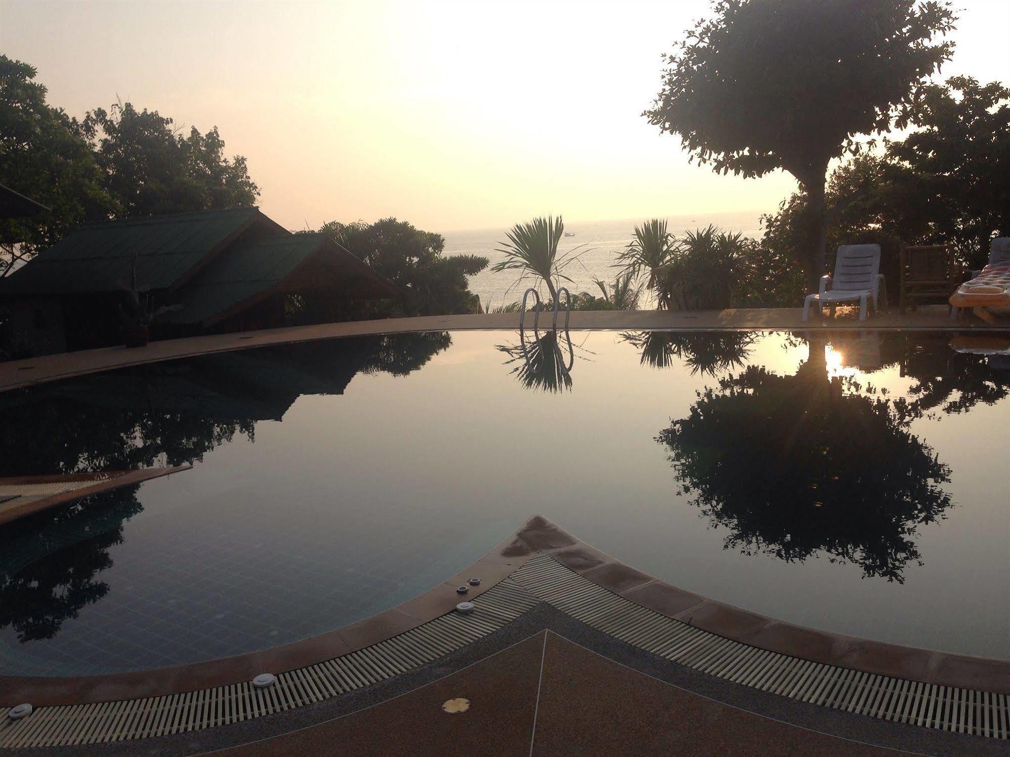 Lucky Resort Hatjau Kültér fotó